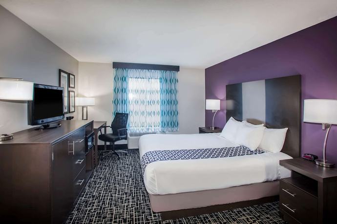 Imagen de la habitación del Hotel La Quinta Inn And Suites By Wyndham Pontoon Beach. Foto 15