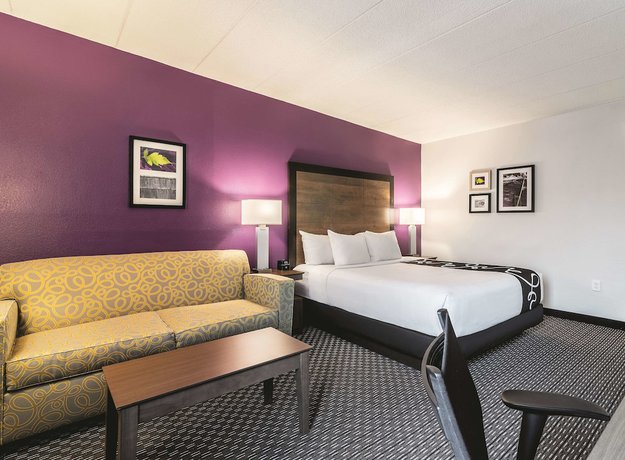 Imagen de la habitación del Hotel La Quinta Inn And Suites By Wyndham Salem Nh. Foto 8