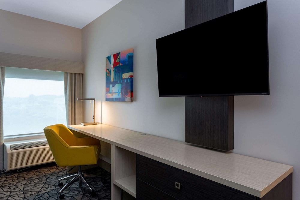 Imagen de la habitación del Hotel La Quinta Inn And Suites By Wyndham Shorewood. Foto 5