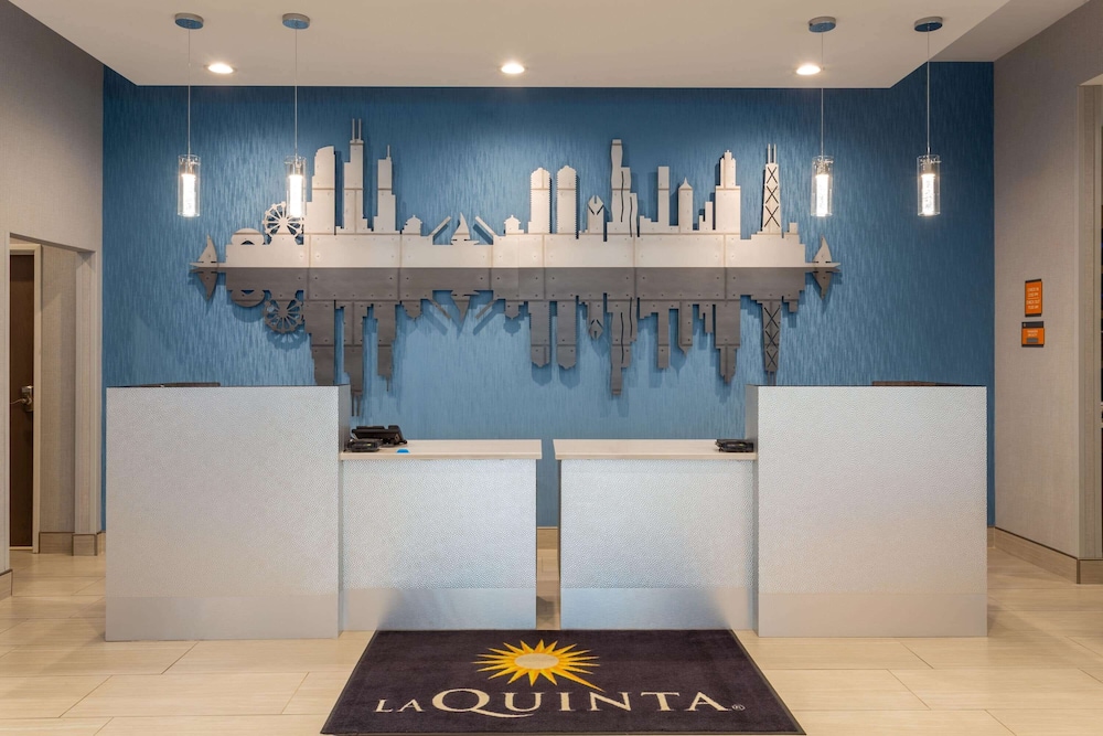 Imagen de los interiores del Hotel La Quinta Inn And Suites By Wyndham Shorewood. Foto 20