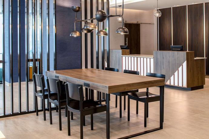 Imagen de los interiores del Hotel La Quinta Inn And Suites By Wyndham Spokane Downtown. Foto 16