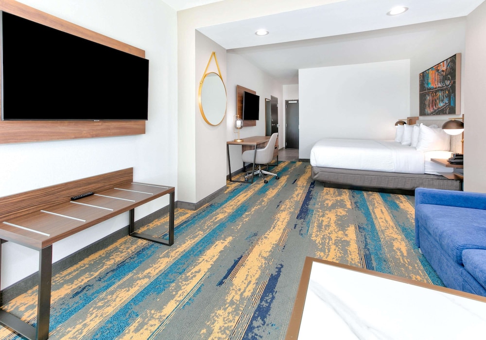 Imagen de la habitación del Hotel La Quinta Inn And Suites By Wyndham Terrell. Foto 7