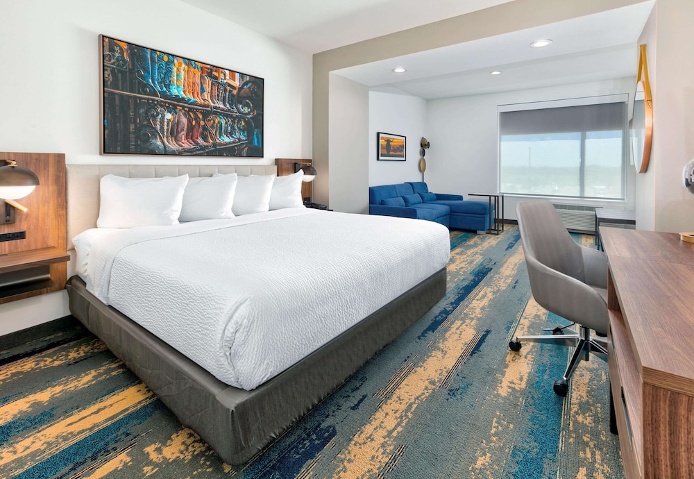 Imagen de la habitación del Hotel La Quinta Inn And Suites By Wyndham Terrell. Foto 16