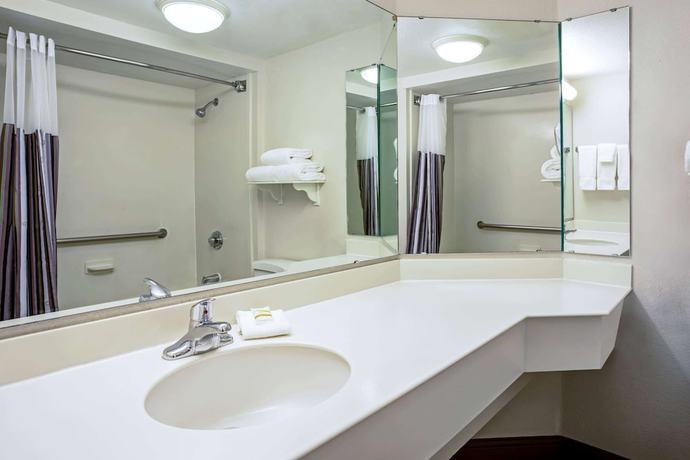 Imagen de la habitación del Hotel La Quinta Inn And Suites By Wyndham Tucson Airport. Foto 3