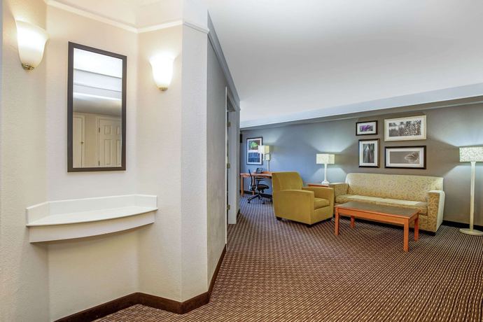 Imagen de la habitación del Hotel La Quinta Inn And Suites By Wyndham Tucson Airport. Foto 7
