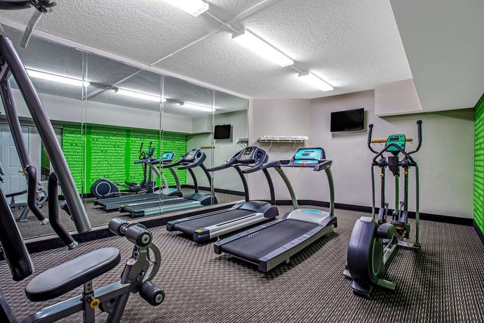 Imagen de los interiores del Hotel La Quinta Inn And Suites By Wyndham Tucson Airport. Foto 19