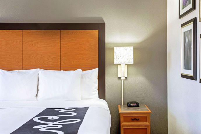 Imagen de la habitación del Hotel La Quinta Inn And Suites By Wyndham Tucson Airport. Foto 15