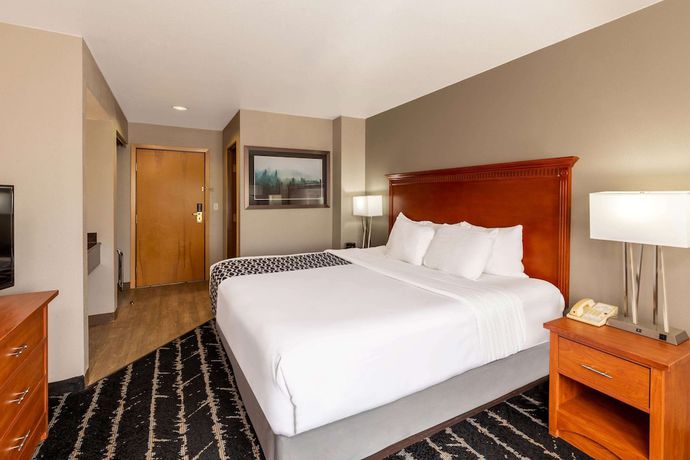 Imagen de la habitación del Hotel La Quinta Inn And Suites By Wyndham Vancouver. Foto 3