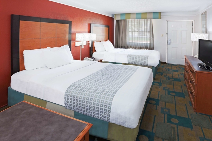 Imagen de la habitación del Hotel La Quinta Inn By Wyndham Amarillo Mid-city. Foto 4