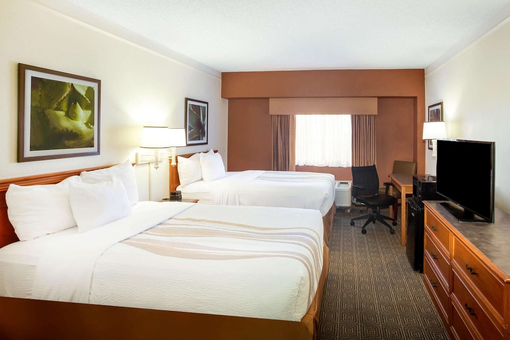 Imagen de la habitación del Hotel La Quinta Inn By Wyndham Austin Capitol / Downtown. Foto 3