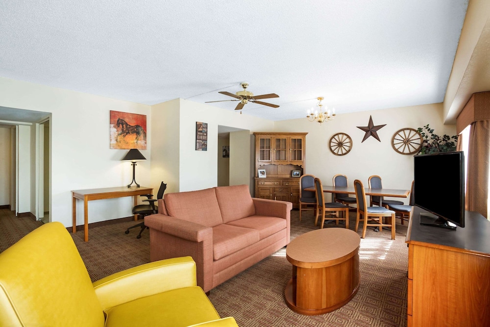 Imagen de la habitación del Hotel La Quinta Inn By Wyndham Austin Capitol / Downtown. Foto 18