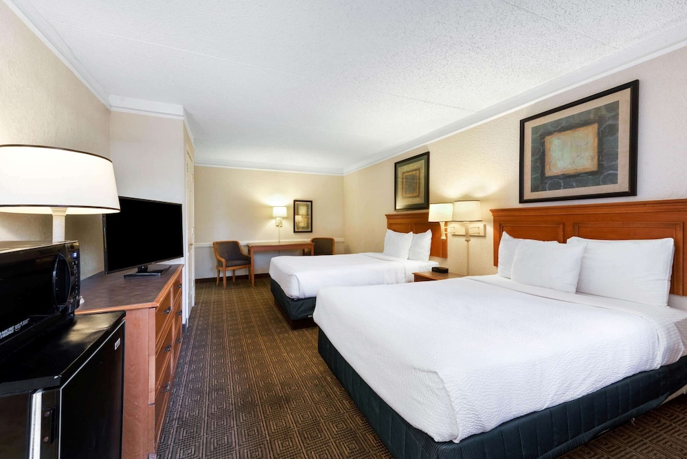 Imagen de la habitación del Hotel La Quinta Inn By Wyndham Bossier City. Foto 6