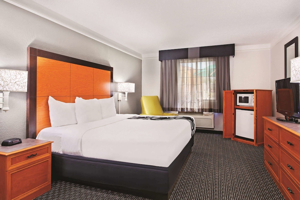 Imagen de la habitación del Hotel La Quinta Inn By Wyndham Champaign. Foto 5