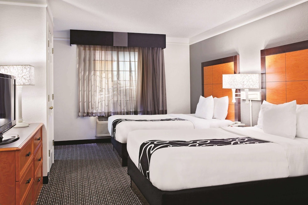 Imagen de la habitación del Hotel La Quinta Inn By Wyndham Champaign. Foto 14