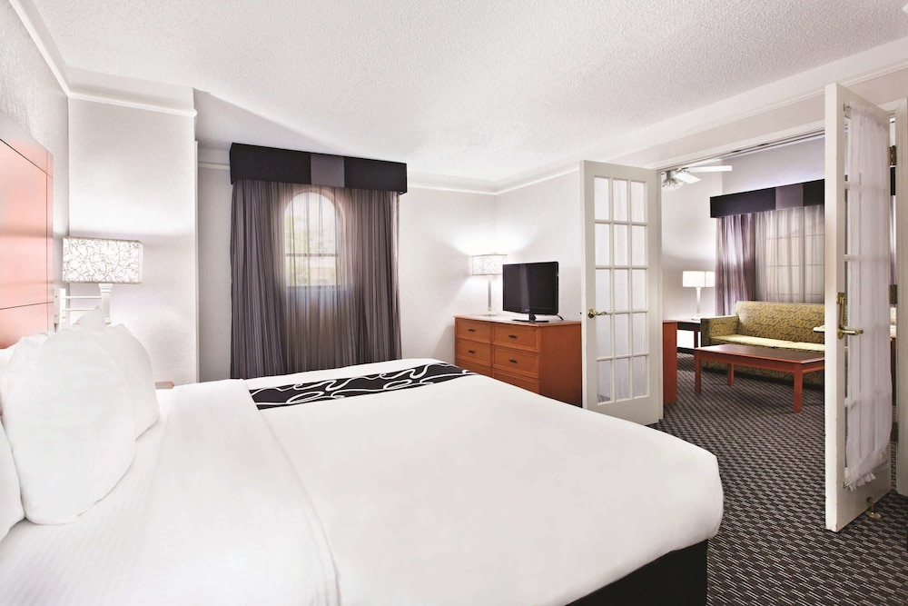 Imagen de la habitación del Hotel La Quinta Inn By Wyndham Champaign. Foto 15