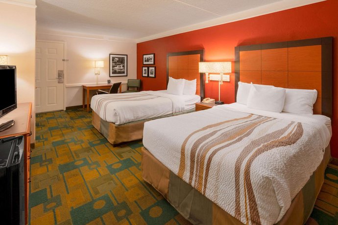Imagen de la habitación del Hotel La Quinta Inn By Wyndham Cheyenne. Foto 5