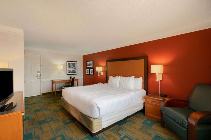 Imagen de la habitación del Hotel La Quinta Inn By Wyndham Cheyenne. Foto 6