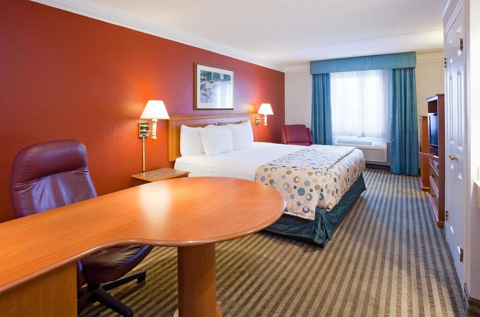 Imagen de la habitación del Hotel La Quinta Inn By Wyndham Chicago O'hare Airport. Foto 7