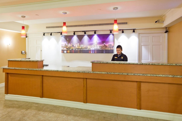 Imagen de los interiores del Hotel La Quinta Inn By Wyndham Chicago O'hare Airport. Foto 12