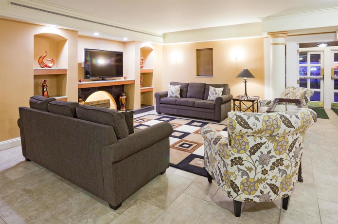 Imagen de los interiores del Hotel La Quinta Inn By Wyndham Chicago O'hare Airport. Foto 13