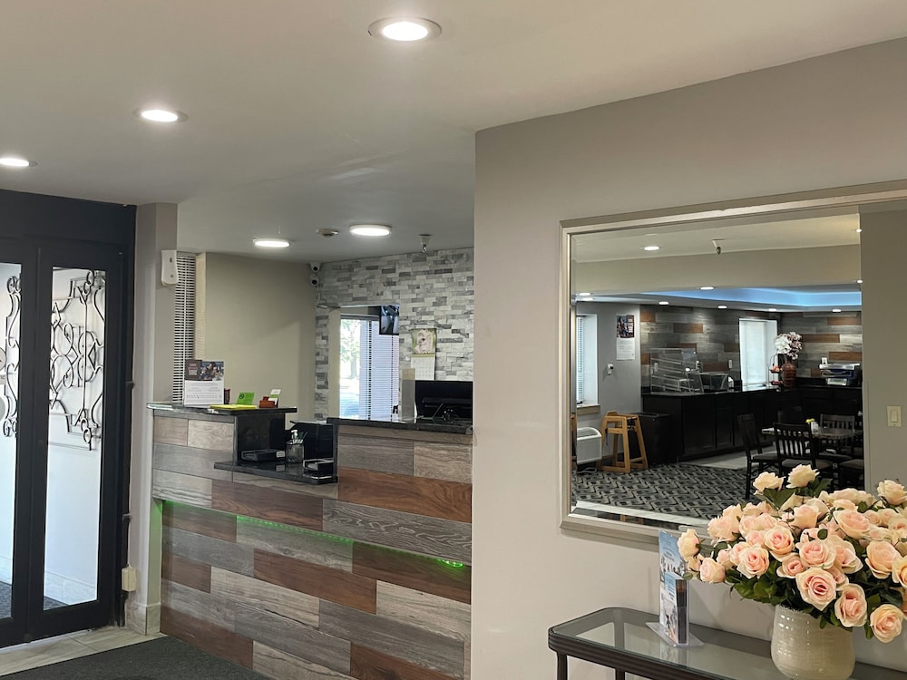 Imagen de los interiores del Hotel La Quinta Inn By Wyndham Cincinnati North. Foto 17