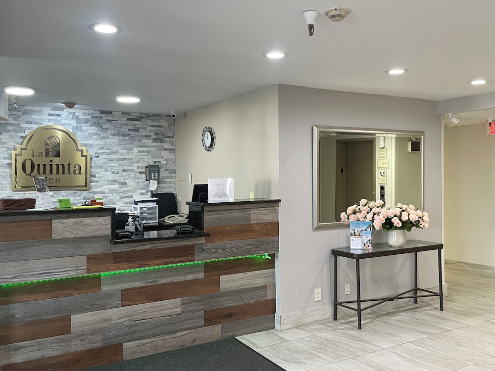 Imagen de los interiores del Hotel La Quinta Inn By Wyndham Cincinnati North. Foto 19