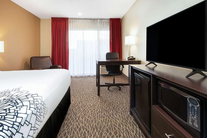 Imagen de la habitación del Hotel La Quinta Inn By Wyndham Clearwater Central. Foto 3