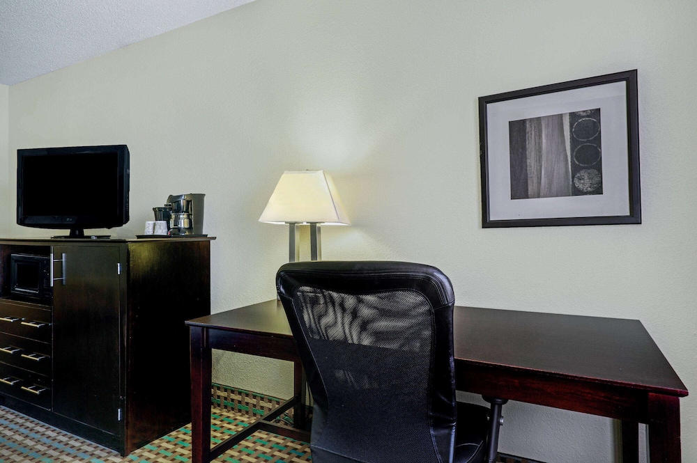 Imagen de la habitación del Hotel La Quinta Inn By Wyndham Columbia Se / Fort Jackson. Foto 8