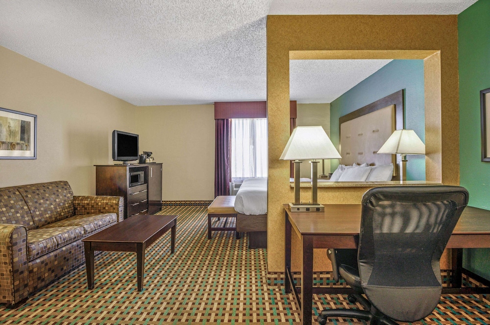 Imagen de la habitación del Hotel La Quinta Inn By Wyndham Columbia Se / Fort Jackson. Foto 11