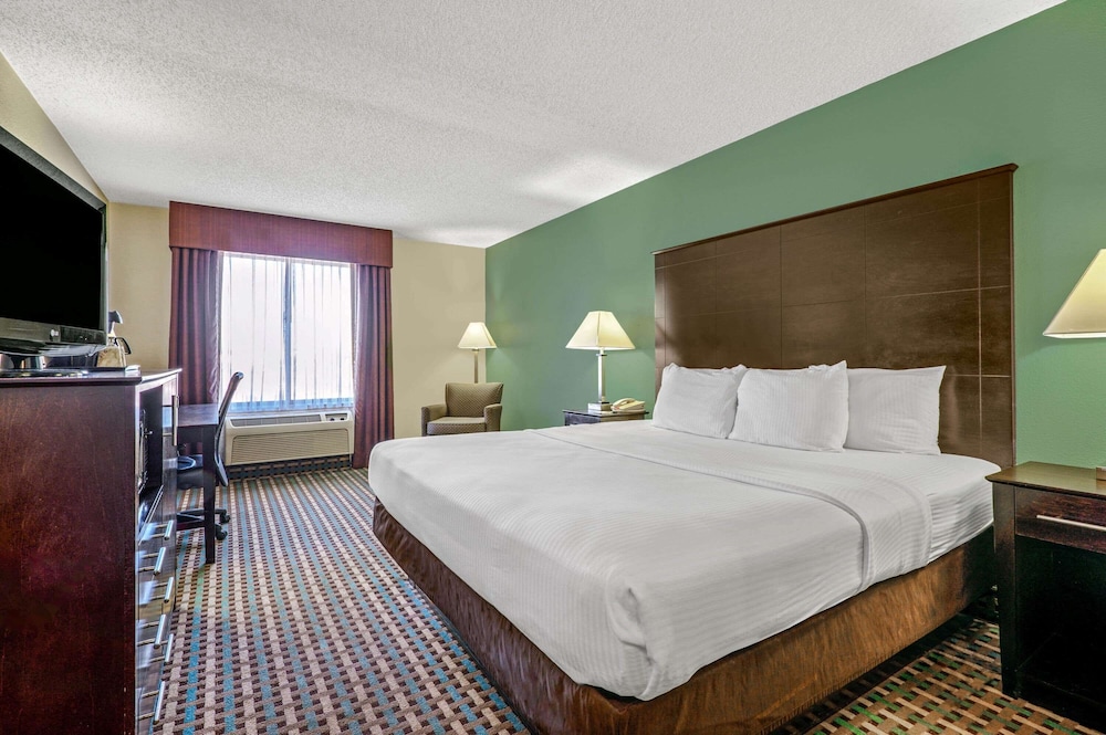 Imagen de la habitación del Hotel La Quinta Inn By Wyndham Columbia Se / Fort Jackson. Foto 13