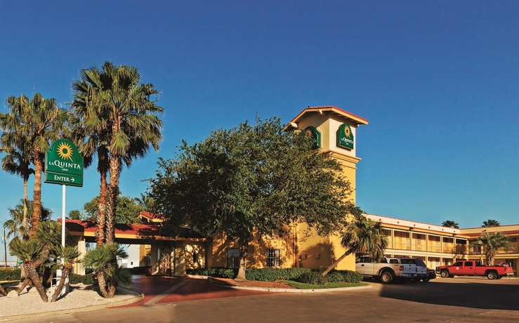 Imagen de los exteriores del Hotel La Quinta Inn By Wyndham Corpus Christi North. Foto 11