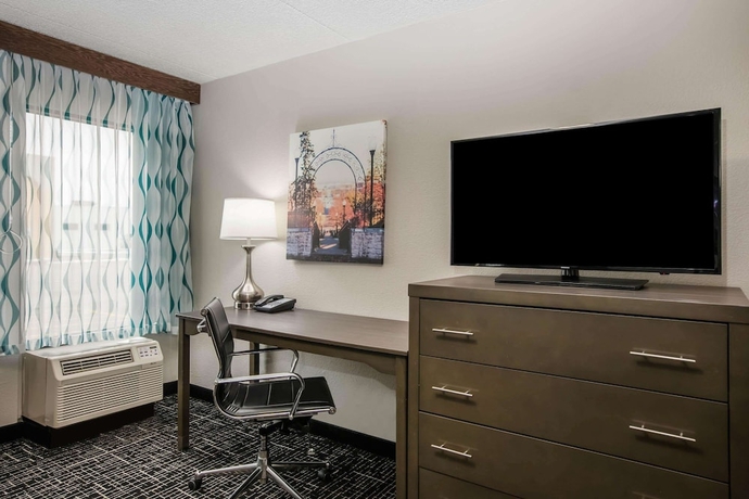 Imagen de la habitación del Hotel La Quinta Inn By Wyndham Davenport and Conference Center. Foto 12