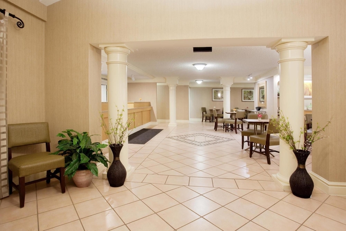 Imagen de los interiores del Hotel La Quinta Inn By Wyndham Denver Central. Foto 15