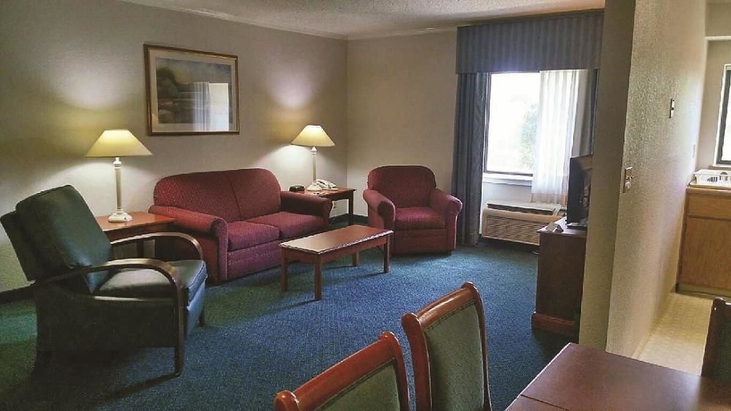 Imagen de la habitación del Hotel La Quinta Inn By Wyndham Detroit Canton. Foto 4