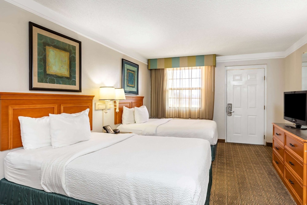 Imagen de la habitación del Hotel La Quinta Inn By Wyndham El Paso West. Foto 5