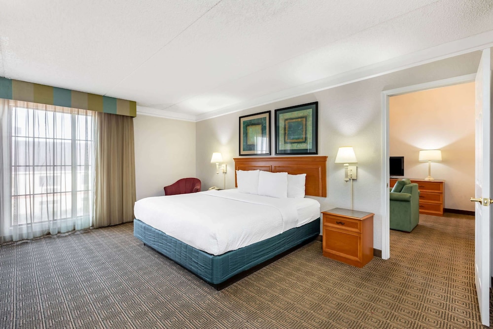 Imagen de la habitación del Hotel La Quinta Inn By Wyndham El Paso West. Foto 15