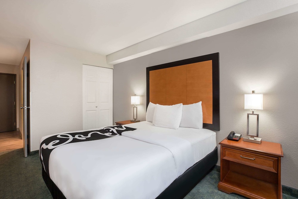 Imagen de la habitación del Hotel La Quinta Inn By Wyndham Everett. Foto 10