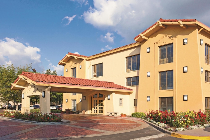 Imagen general del Hotel La Quinta Inn By Wyndham Fresno Yosemite. Foto 3