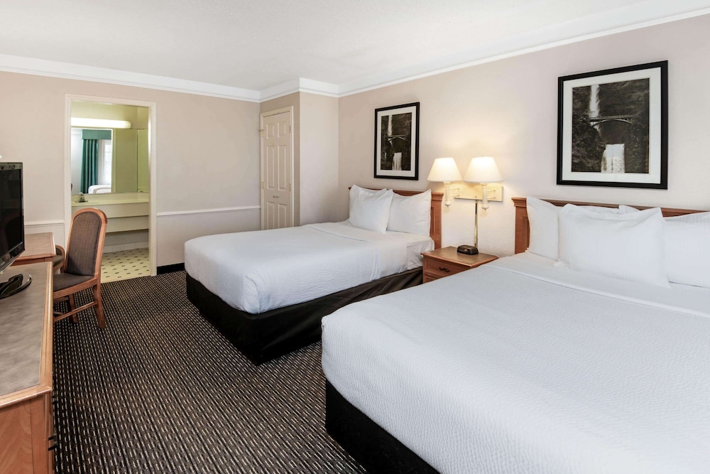 Imagen de la habitación del Hotel La Quinta Inn By Wyndham IH-10 West San Antonio TX. Foto 13