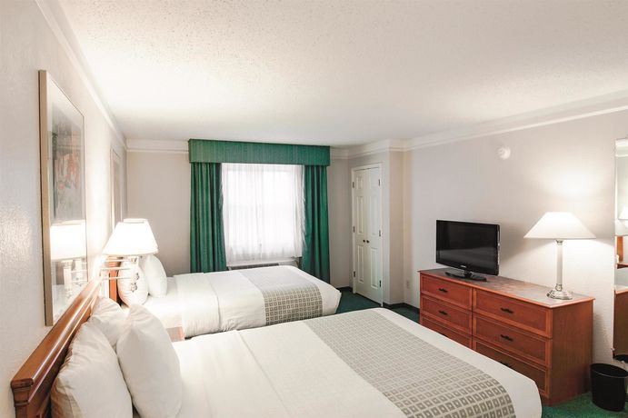 Imagen de la habitación del Hotel La Quinta Inn By Wyndham Indianapolis Airport Lynhurst. Foto 7