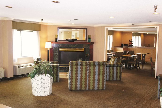 Imagen de los interiores del Hotel La Quinta Inn By Wyndham Kansas City North. Foto 15