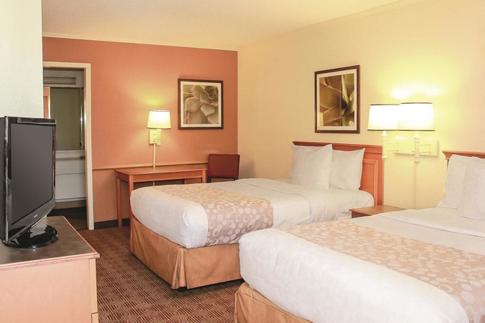 Imagen de la habitación del Hotel La Quinta Inn By Wyndham Lafayette North. Foto 5