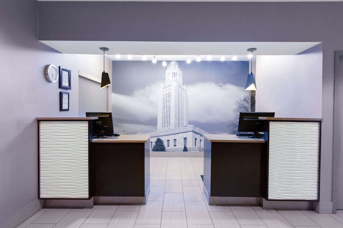 Imagen de los interiores del Hotel La Quinta Inn By Wyndham Lincoln. Foto 14