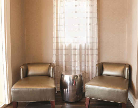 Imagen de los interiores del Hotel La Quinta Inn By Wyndham Miami Airport North. Foto 12