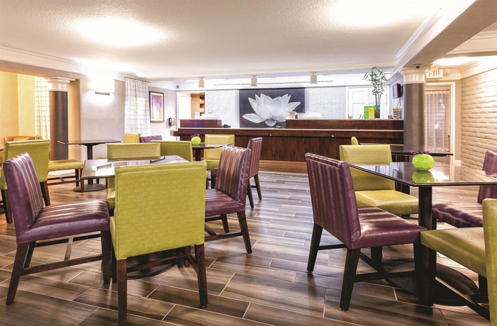 Imagen general del Hotel La Quinta Inn By Wyndham Miami Airport North. Foto 3