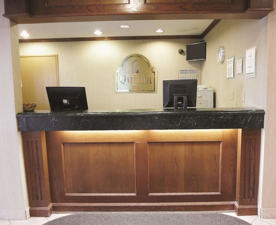 Imagen de los interiores del Hotel La Quinta Inn By Wyndham Milwaukee Airport / Oak Creek. Foto 13