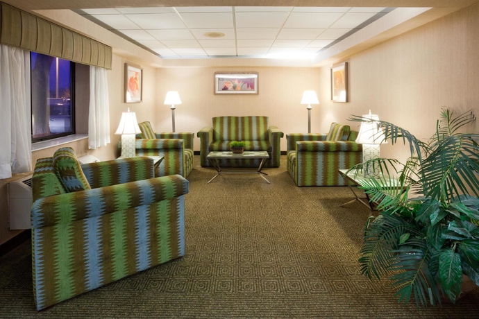 Imagen de los interiores del Hotel La Quinta Inn By Wyndham Minneapolis Airport Bloomington. Foto 15