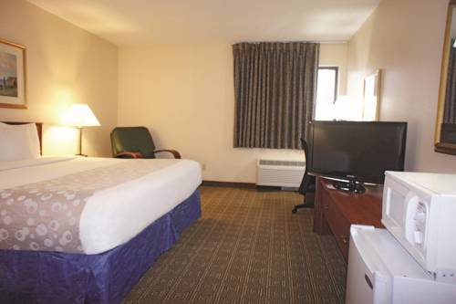 Imagen de la habitación del Hotel La Quinta Inn By Wyndham Omaha Southwest. Foto 5