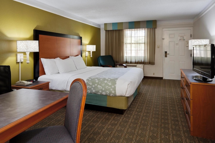 Imagen de la habitación del Hotel La Quinta Inn By Wyndham Orlando Airport West. Foto 4