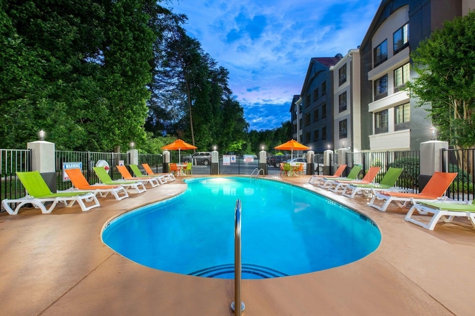 Imagen de la piscina del Hotel La Quinta Inn By Wyndham Pigeon Forge-dollywood. Foto 18